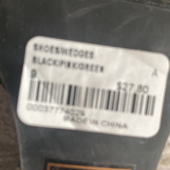 Beautiful Forever 21 Floral Wedges - Picture 12 of 13